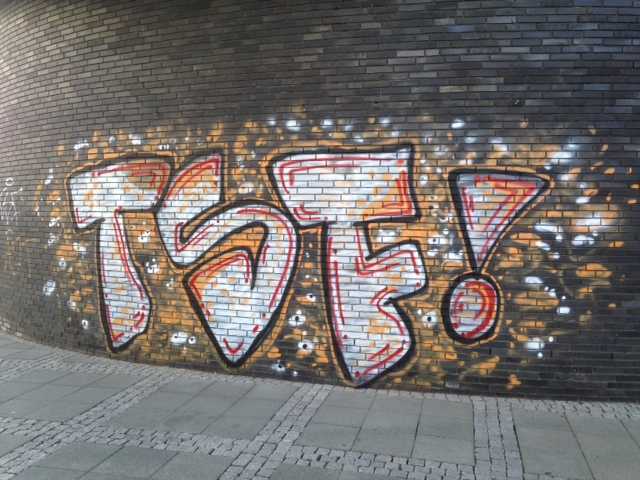 images/referenz/unterfuerung-graffiti.jpg#joomlaImage://local-images/referenz/unterfuerung-graffiti.jpg?width=640&height=480